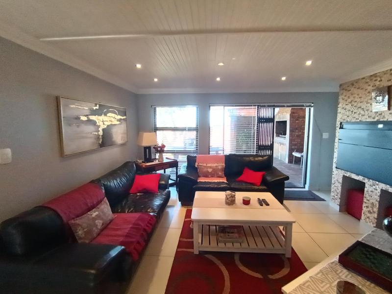 3 Bedroom Property for Sale in Hartenbos Western Cape
